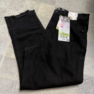 NWT Vintage Revival Super High Rise 90s Mom Jean